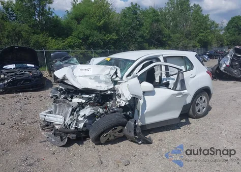 2018 Chevrolet Trax Ls z USA, uszkodzony, nr VIN KL7CJKSB5JB721325